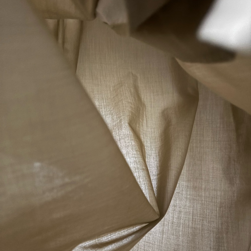 Uniqlo Men's Short-Sleeve Button-Down Shirt in Khaki - Picture 5 of 5